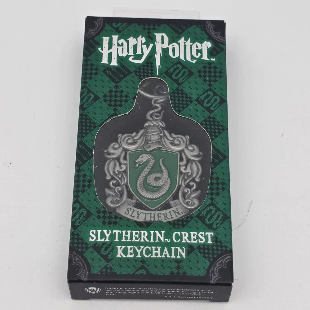 Noble Collection Harry Potter Slytherin Crest Keychain Metal Green Silver New
